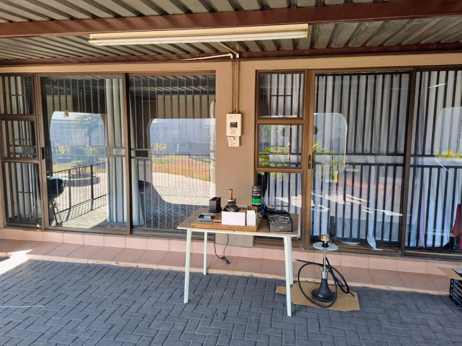3 Bedroom Property for Sale in Rietfontein Gauteng