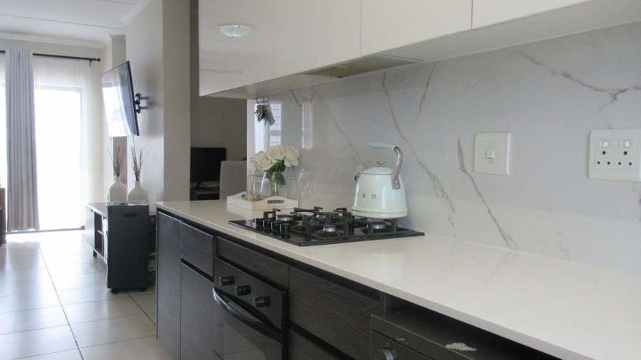 3 Bedroom Property for Sale in Oakdene Gauteng