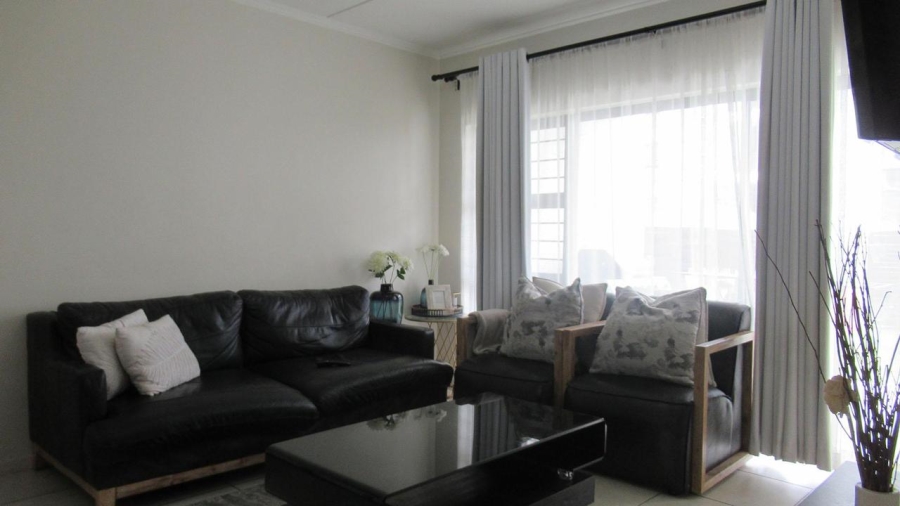 3 Bedroom Property for Sale in Oakdene Gauteng