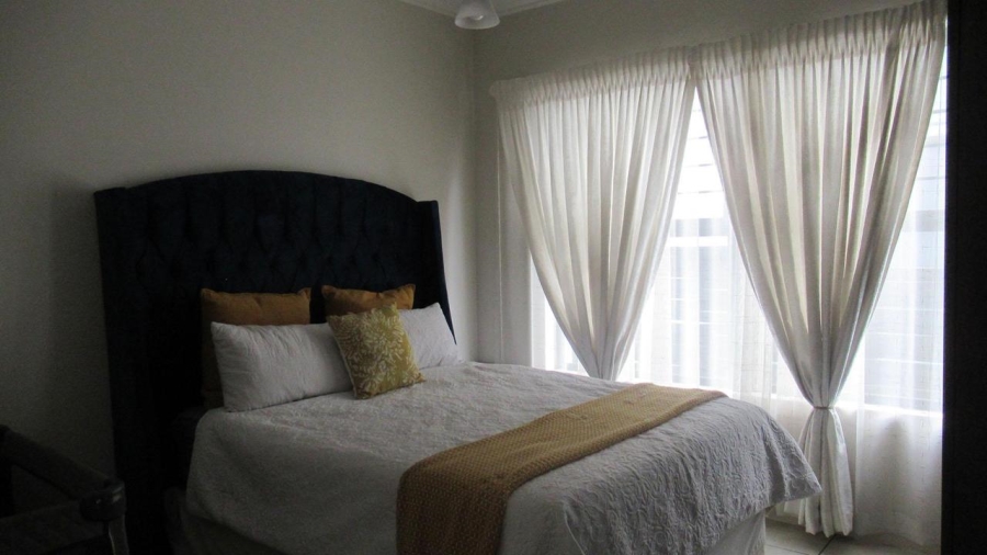 3 Bedroom Property for Sale in Oakdene Gauteng