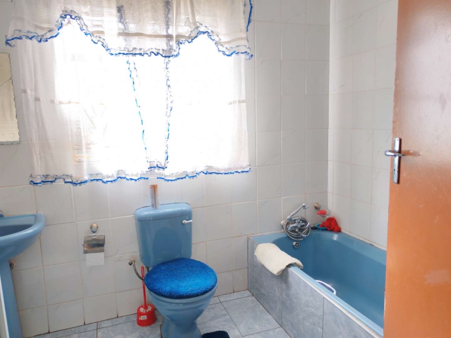 3 Bedroom Property for Sale in Lenasia Gauteng