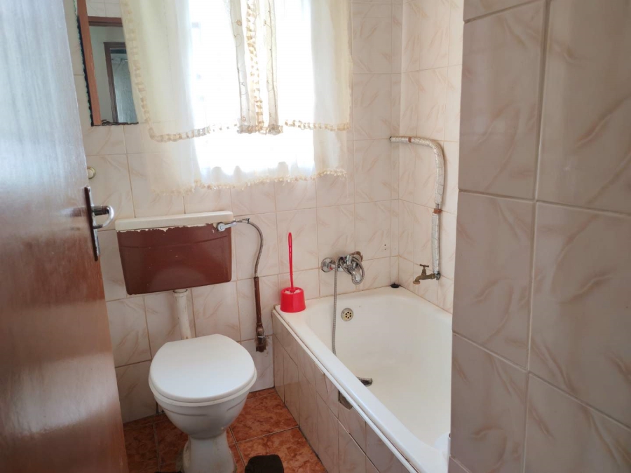 3 Bedroom Property for Sale in Lenasia Gauteng