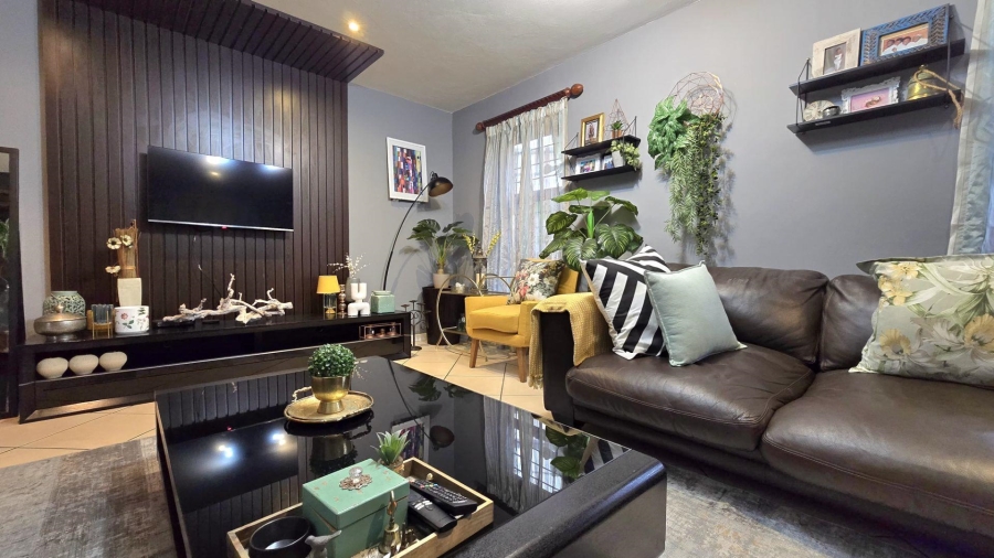 3 Bedroom Property for Sale in Bassonia Rock Gauteng