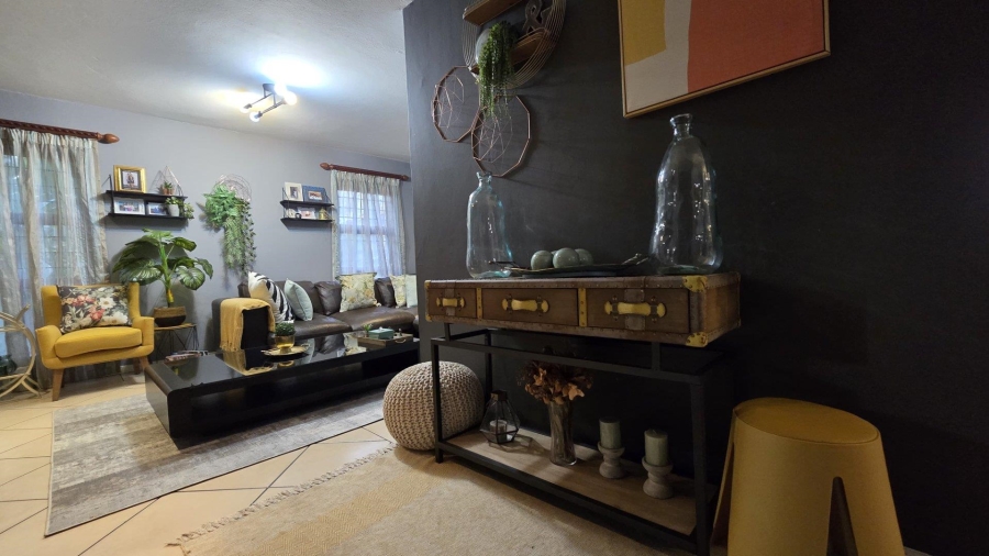 3 Bedroom Property for Sale in Bassonia Rock Gauteng