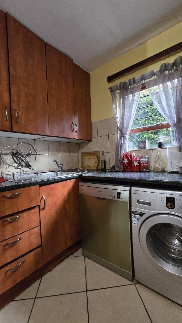 3 Bedroom Property for Sale in Bassonia Rock Gauteng