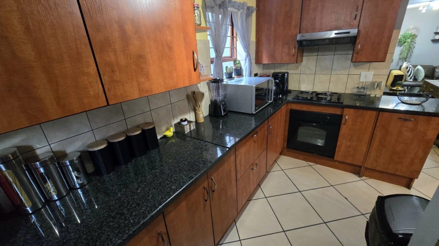 3 Bedroom Property for Sale in Bassonia Rock Gauteng