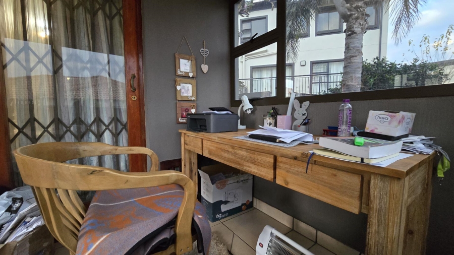 3 Bedroom Property for Sale in Bassonia Rock Gauteng