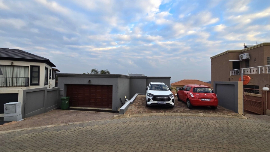3 Bedroom Property for Sale in Bassonia Rock Gauteng