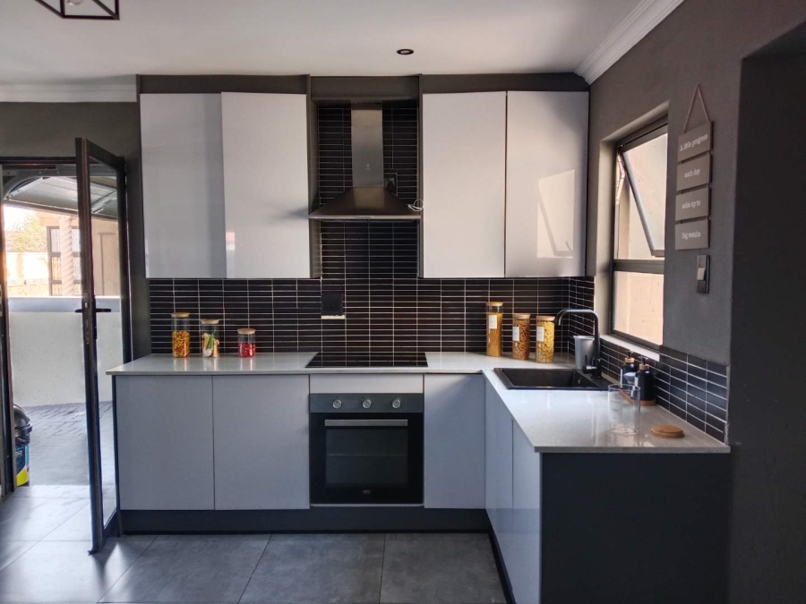 3 Bedroom Property for Sale in Lenasia South Ext 4 Gauteng