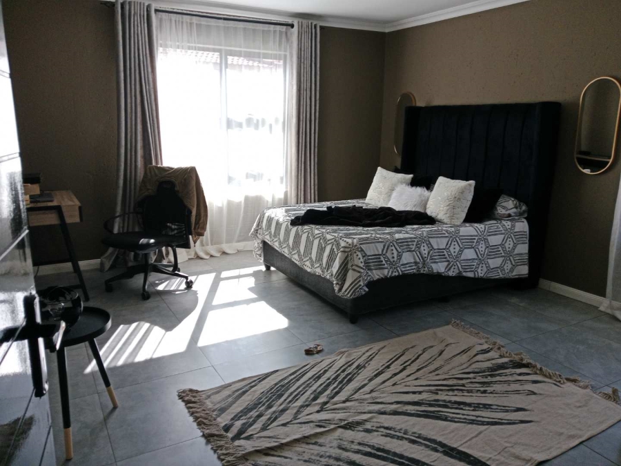 3 Bedroom Property for Sale in Lenasia South Ext 4 Gauteng