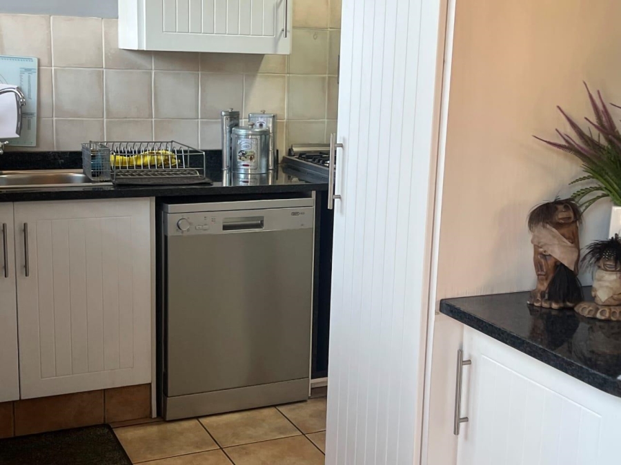 3 Bedroom Property for Sale in Brackenhurst Gauteng