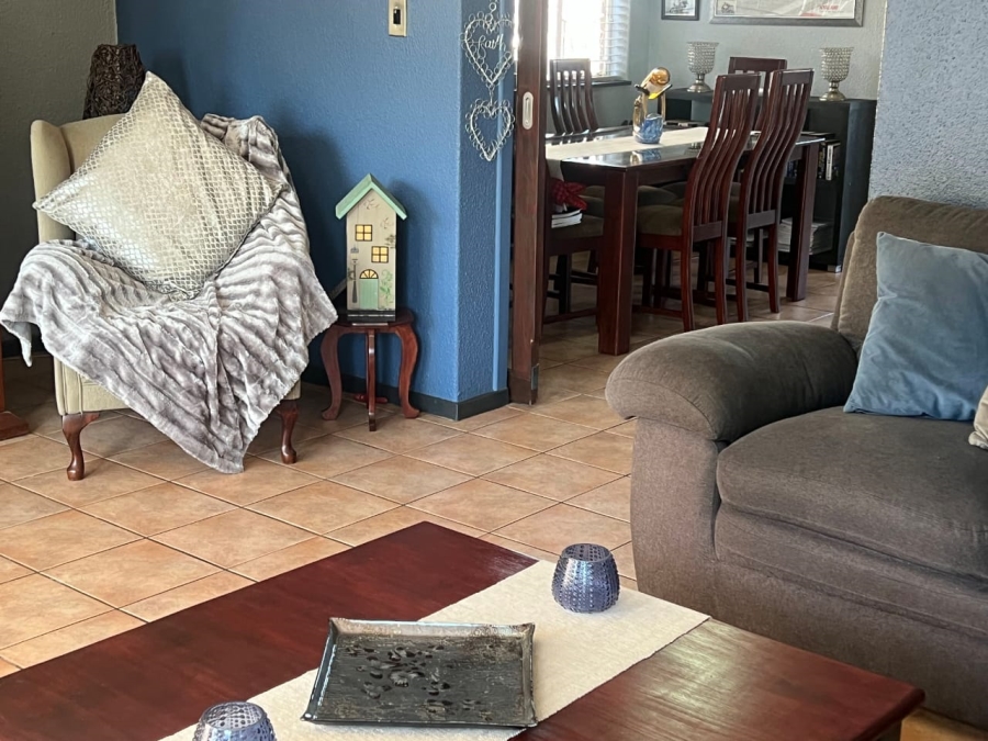 3 Bedroom Property for Sale in Brackenhurst Gauteng
