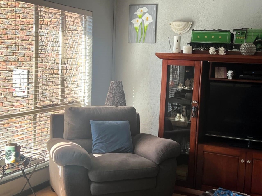 3 Bedroom Property for Sale in Brackenhurst Gauteng
