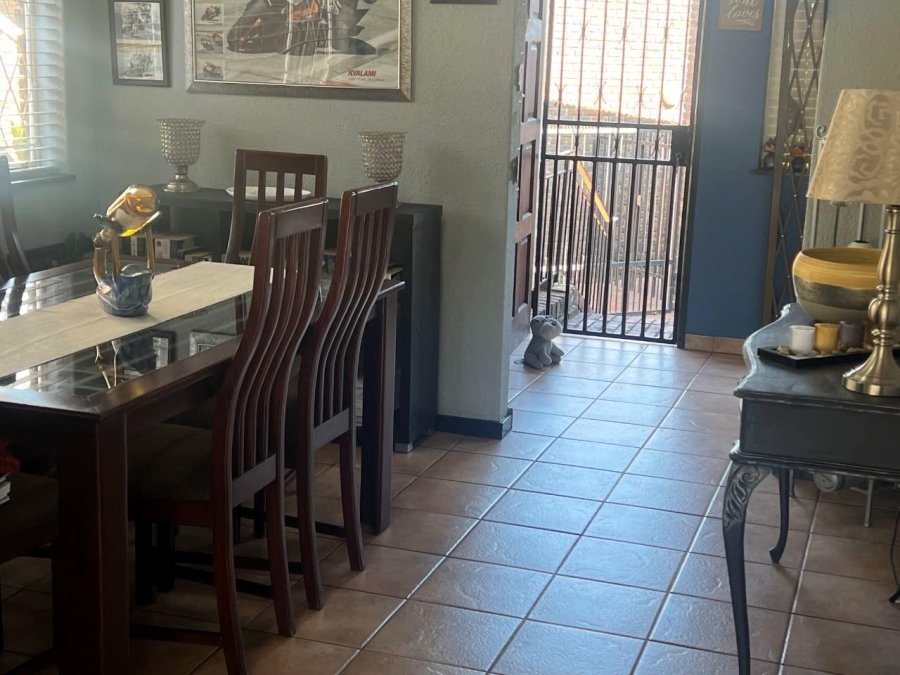3 Bedroom Property for Sale in Brackenhurst Gauteng