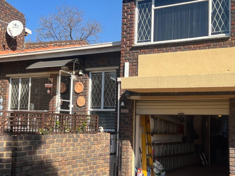 3 Bedroom Property for Sale in Brackenhurst Gauteng