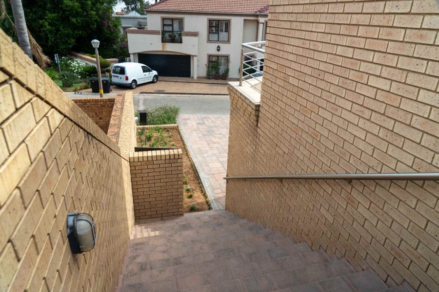 4 Bedroom Property for Sale in Bassonia Estate Gauteng