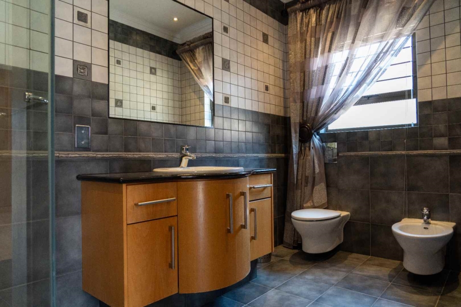 4 Bedroom Property for Sale in Bassonia Estate Gauteng