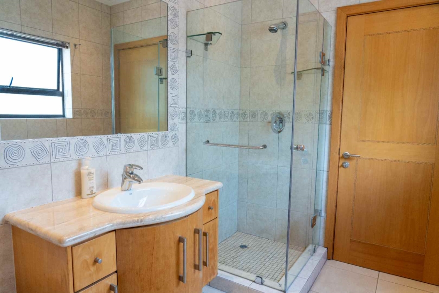 4 Bedroom Property for Sale in Bassonia Estate Gauteng