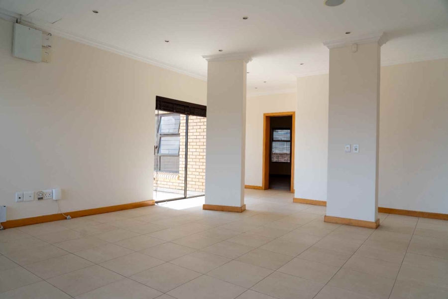 4 Bedroom Property for Sale in Bassonia Estate Gauteng