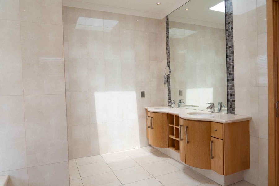 4 Bedroom Property for Sale in Bassonia Estate Gauteng