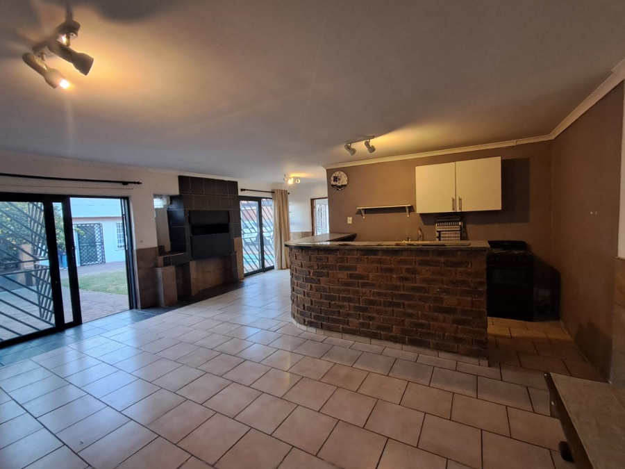 4 Bedroom Property for Sale in The Hill Gauteng
