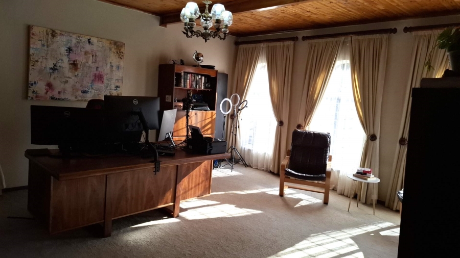 3 Bedroom Property for Sale in Brackenhurst Gauteng