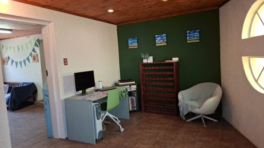 3 Bedroom Property for Sale in Brackenhurst Gauteng