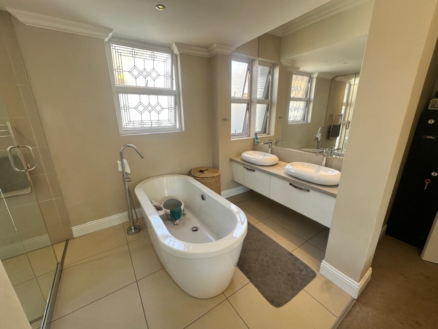 3 Bedroom Property for Sale in New Redruth Gauteng