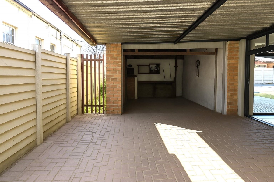 3 Bedroom Property for Sale in Florentia Gauteng