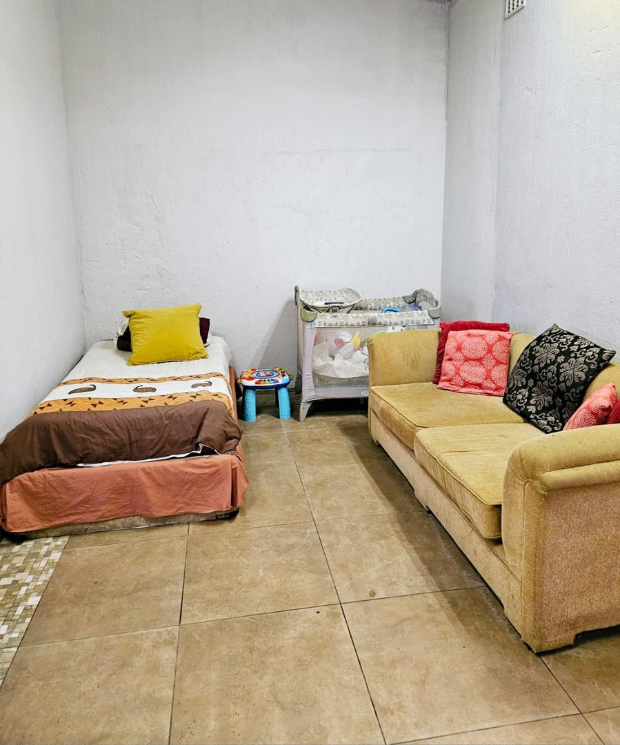 To Let 1 Bedroom Property for Rent in Brackendowns Gauteng