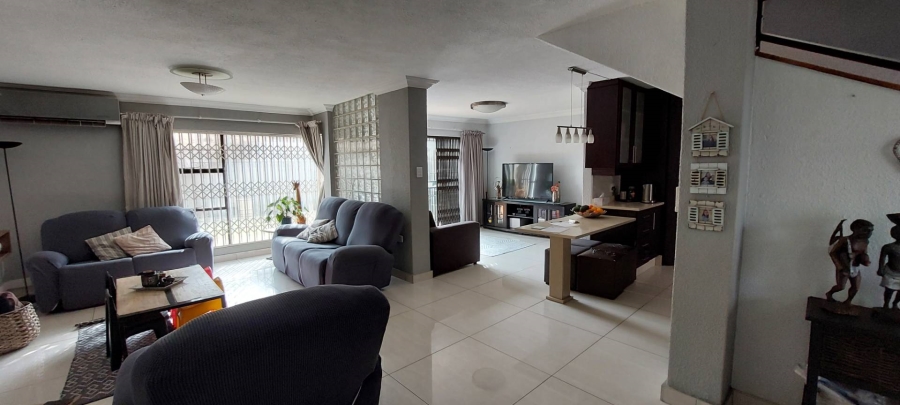 3 Bedroom Property for Sale in Bassonia Gauteng