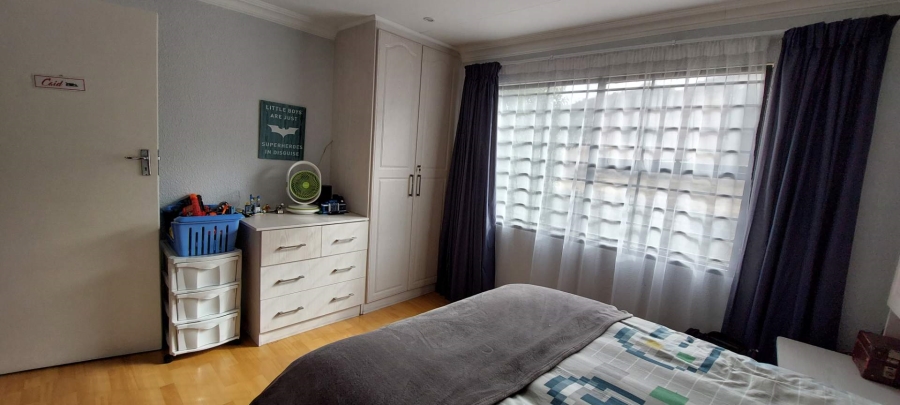 3 Bedroom Property for Sale in Bassonia Gauteng