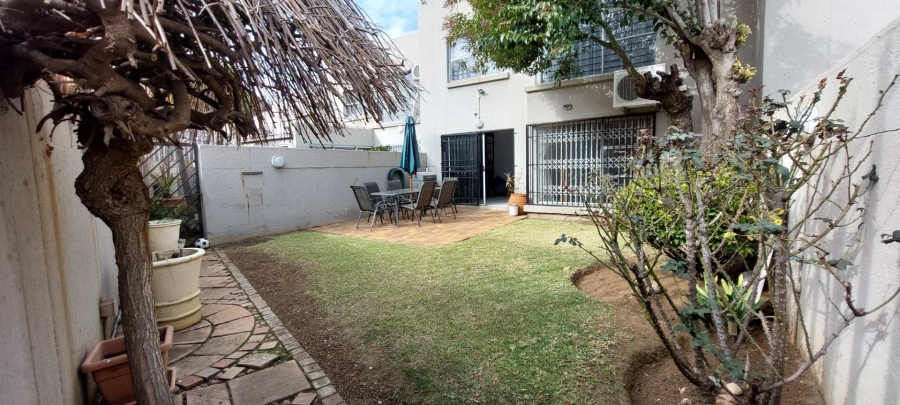 3 Bedroom Property for Sale in Bassonia Gauteng