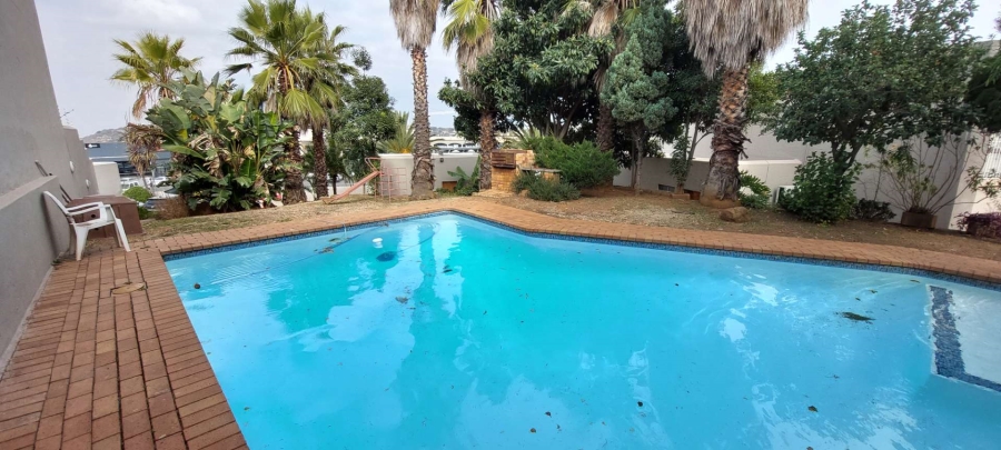 3 Bedroom Property for Sale in Bassonia Gauteng