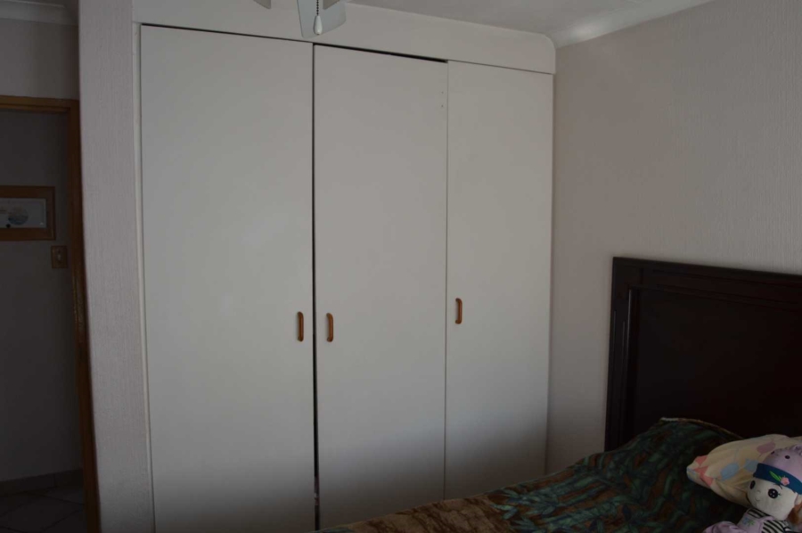 2 Bedroom Property for Sale in Verwoerdpark Gauteng