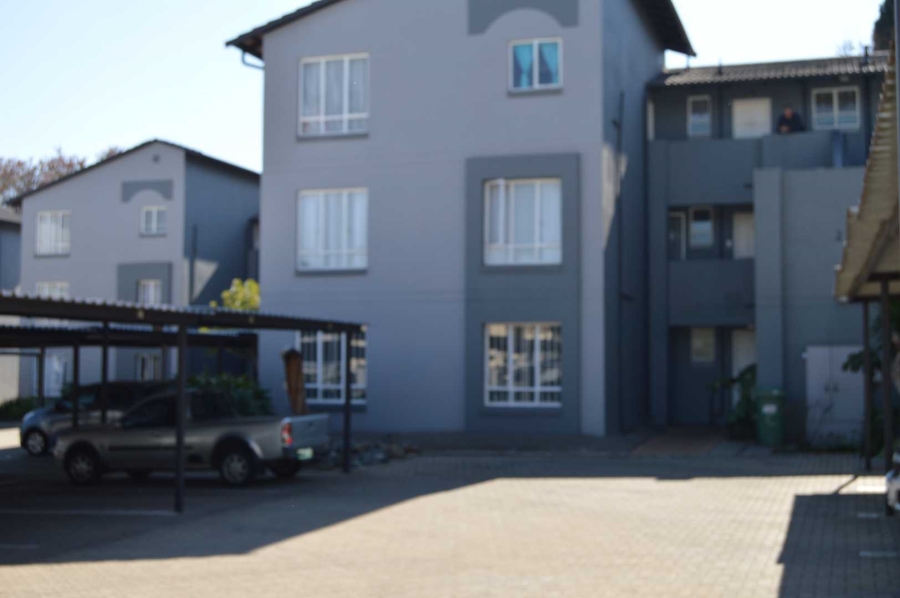 2 Bedroom Property for Sale in Verwoerdpark Gauteng
