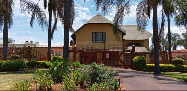3 Bedroom Property for Sale in Akasia Gauteng