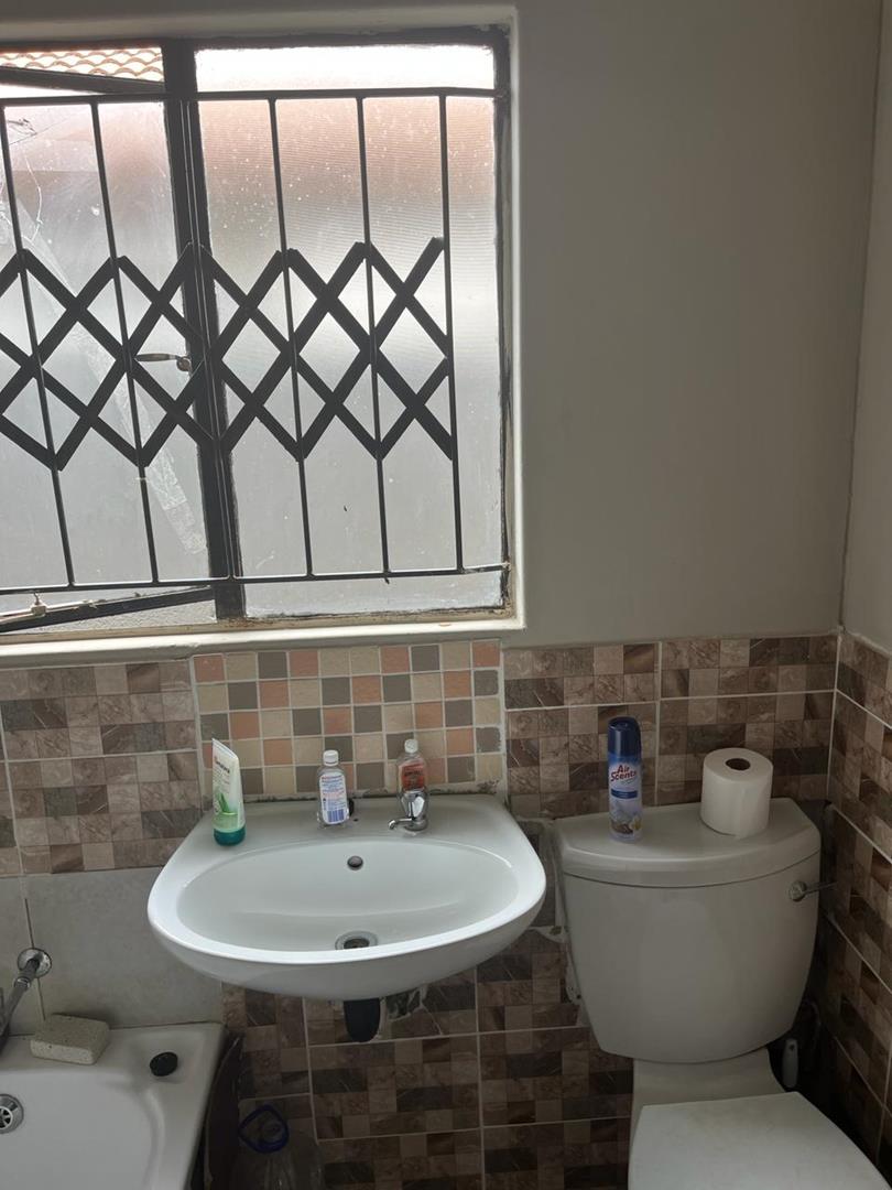 2 Bedroom Property for Sale in Soshanguve VV Gauteng