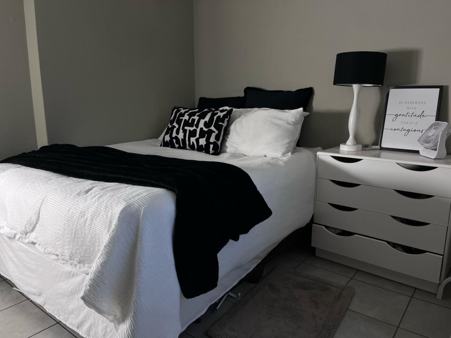 2 Bedroom Property for Sale in Heuweloord Gauteng