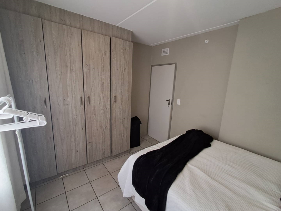 2 Bedroom Property for Sale in Heuweloord Gauteng