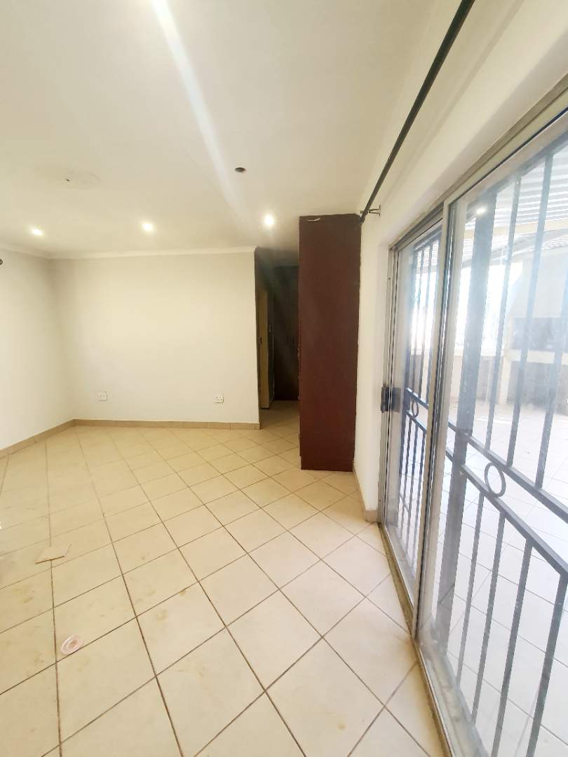 To Let 2 Bedroom Property for Rent in Wierdapark Gauteng