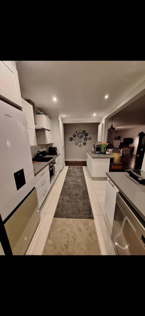 2 Bedroom Property for Sale in Killarney Gauteng
