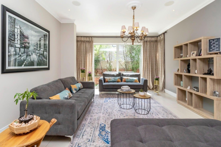 5 Bedroom Property for Sale in Waterfall Country Estate Gauteng