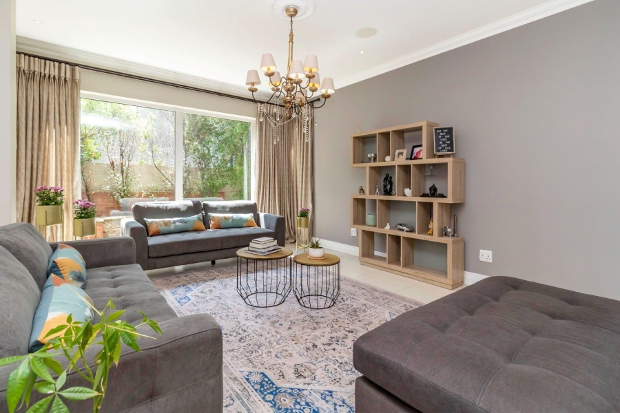 5 Bedroom Property for Sale in Waterfall Country Estate Gauteng