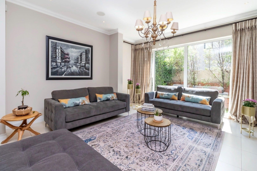5 Bedroom Property for Sale in Waterfall Country Estate Gauteng