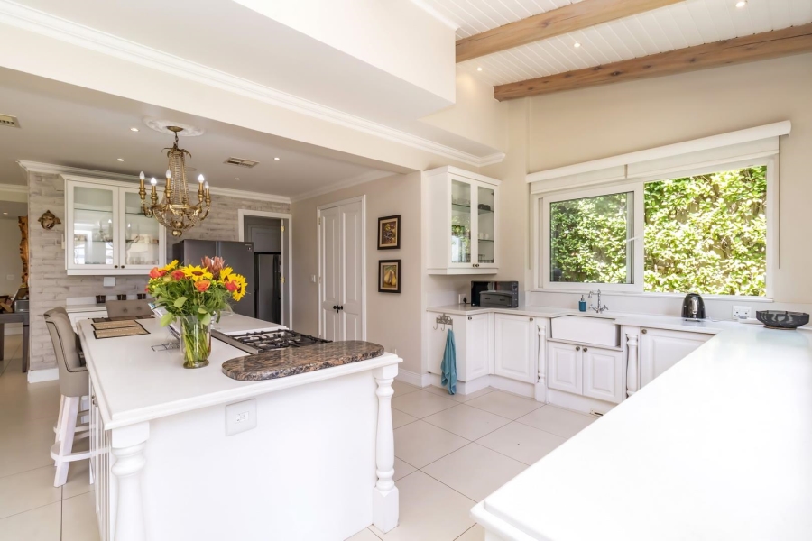 5 Bedroom Property for Sale in Waterfall Country Estate Gauteng