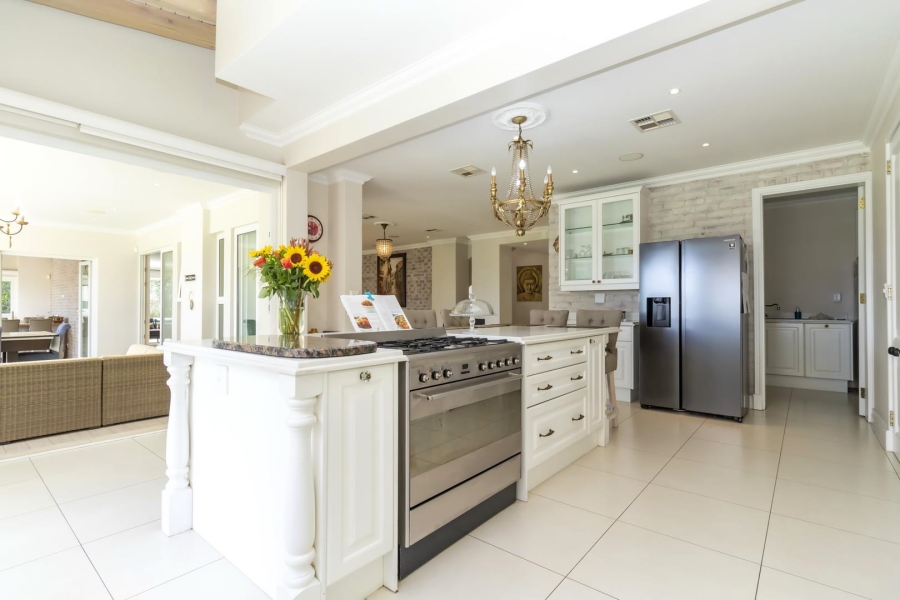5 Bedroom Property for Sale in Waterfall Country Estate Gauteng
