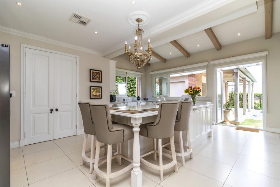 5 Bedroom Property for Sale in Waterfall Country Estate Gauteng