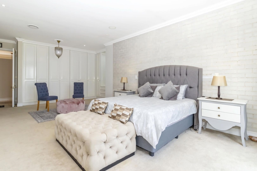 5 Bedroom Property for Sale in Waterfall Country Estate Gauteng