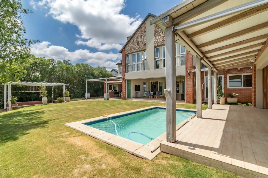 5 Bedroom Property for Sale in Waterfall Country Estate Gauteng